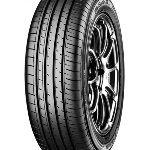 215/65R16 YOKOHAMA BluEarth-XT AE61 98 H